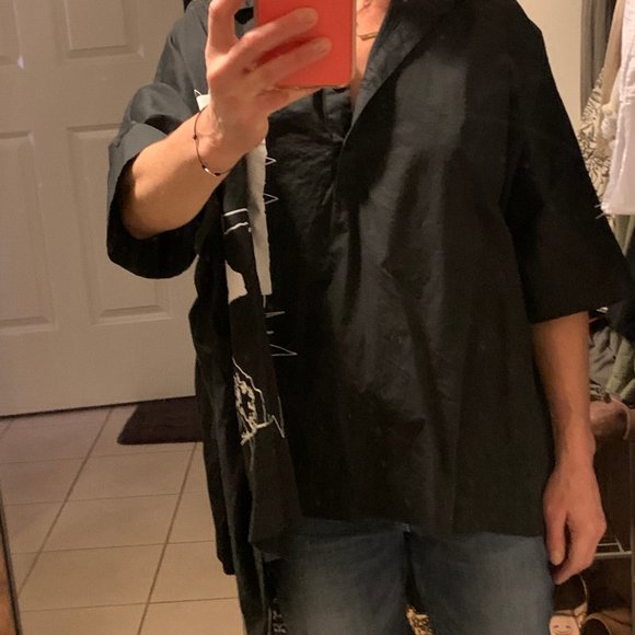 shirt - Picture 2 of 2